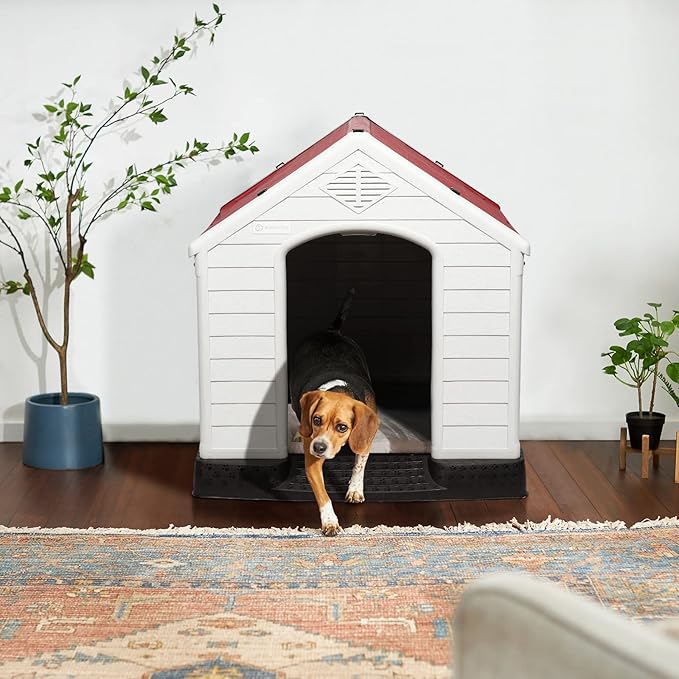 LEMBERI Durable Waterproof Plastic Dog House